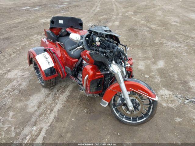  Salvage Harley-Davidson Flhtcutg