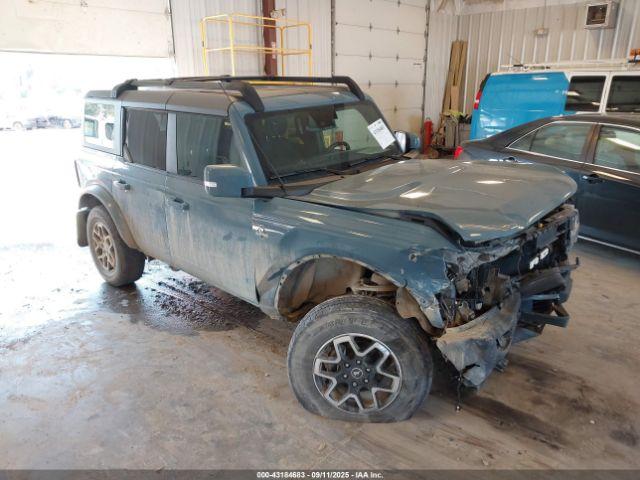  Salvage Ford Bronco