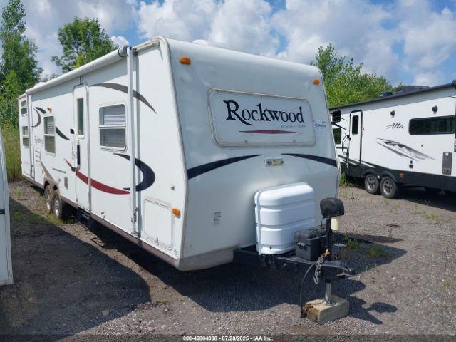  Salvage Rockwood Roo 25rs Travel Trailer