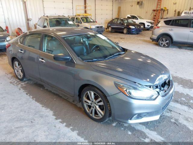  Salvage Nissan Altima