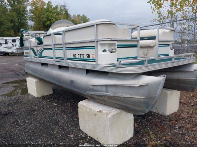  Salvage Crestliner Other