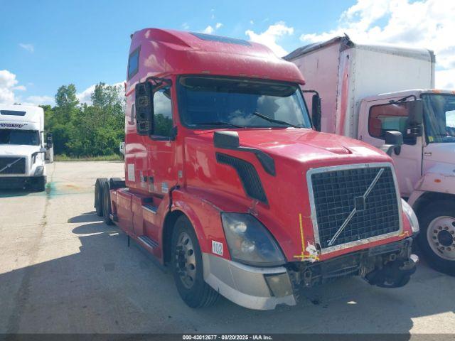  Salvage Volvo Vnl