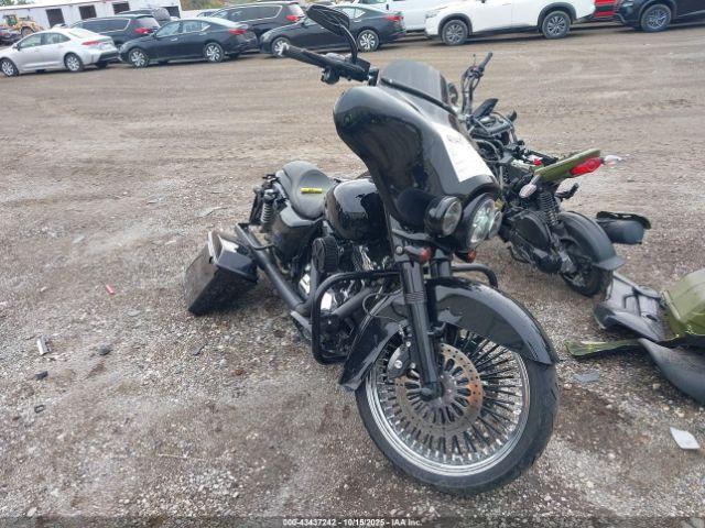  Salvage Harley-Davidson Flhx