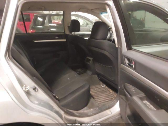 Subaru Outback 2.5i Premium Image 4