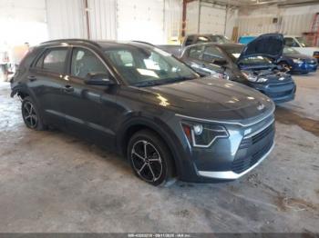  Salvage Kia Niro