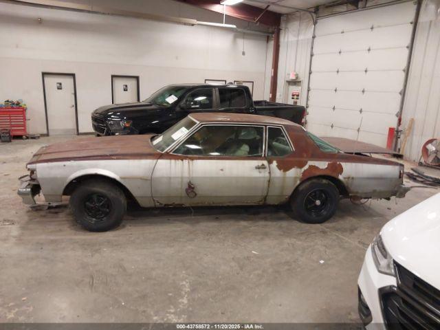 Chevrolet Caprice Image 12