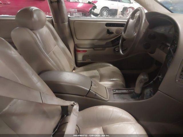 Oldsmobile Aurora Image 7