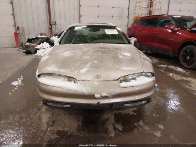 Oldsmobile Aurora Image 5