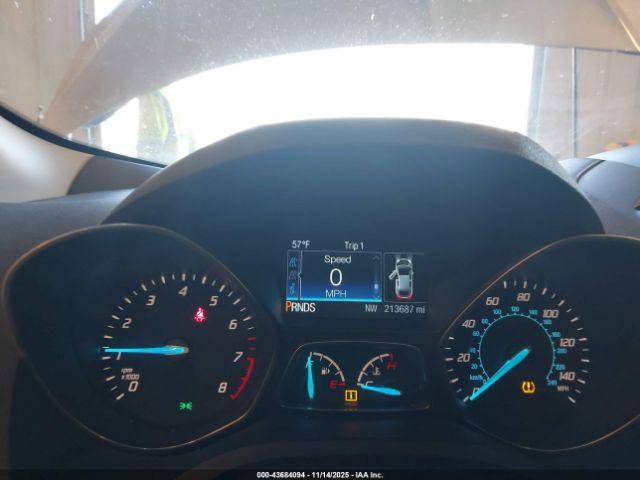 Ford Escape Titanium Image 3