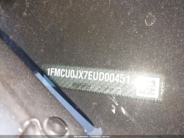 Ford Escape Titanium Image 9