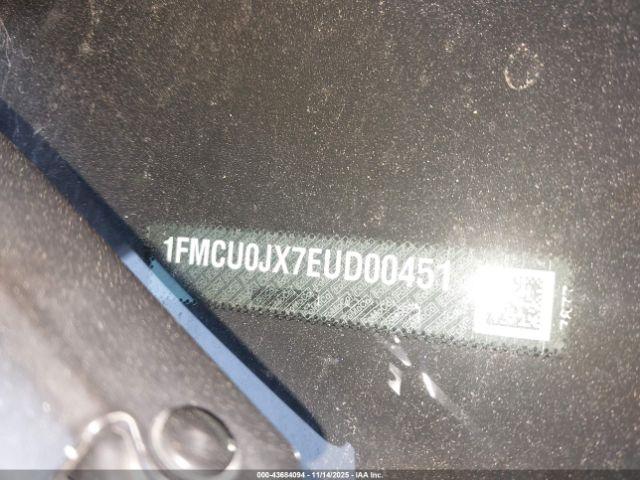 Ford Escape Titanium Image 9