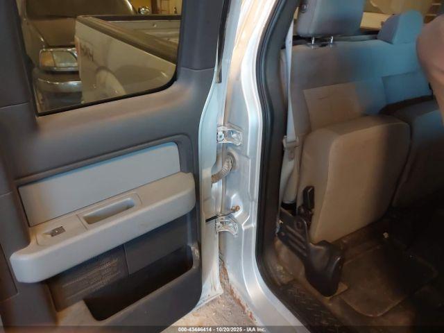 Ford F-150 Xlt Image 9