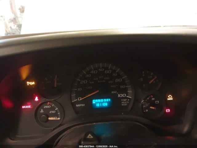 Chevrolet Express Work Van Image 6