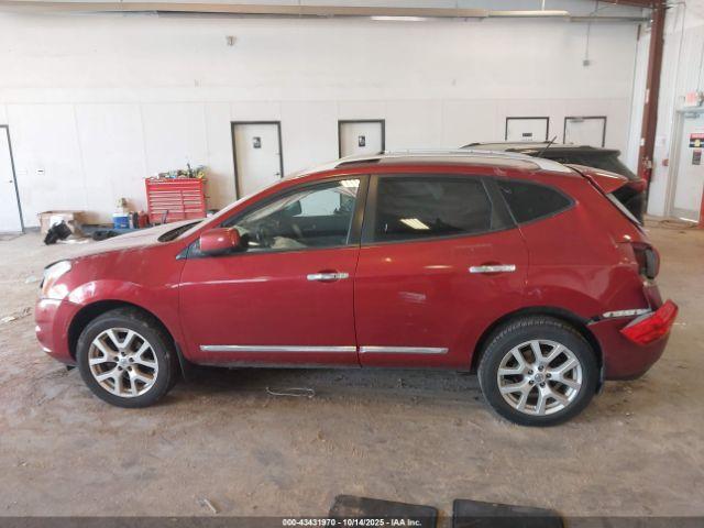 Nissan Rogue Image 14