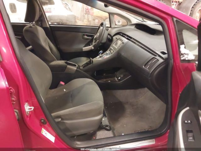 Toyota Prius Three Image 6