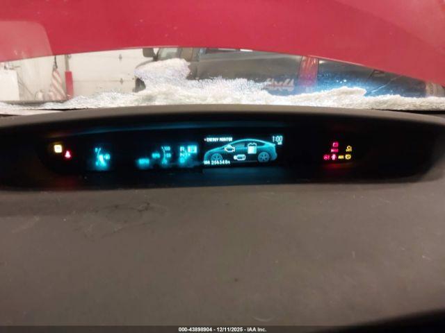 Toyota Prius Three Image 14