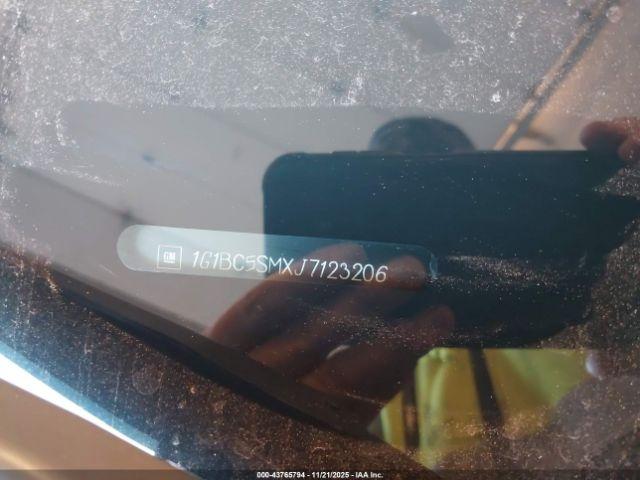 Chevrolet Cruze Ls Auto Image 11