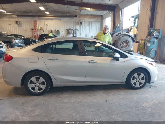 Chevrolet Cruze Ls Auto Image 14