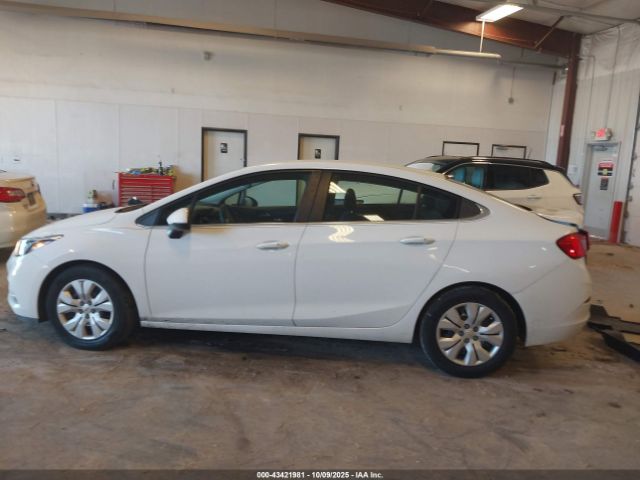 Chevrolet Cruze Lt Auto Image 8