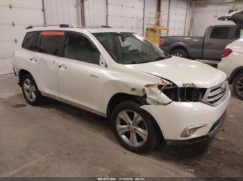  Salvage Toyota Highlander