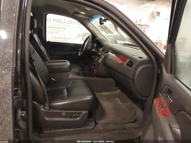 Chevrolet Tahoe Lt Image 14