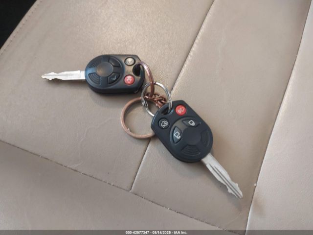 Ford Escape Limited Image 3