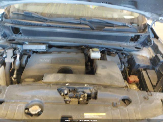 Nissan Pathfinder S Image 5