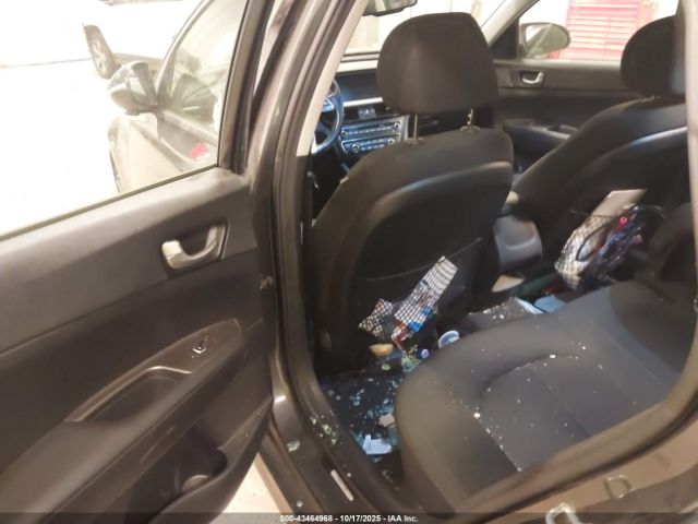 Kia Optima Lx Image 15