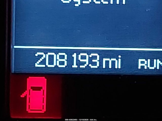 Chrysler Town & Country Touring-l Image 15