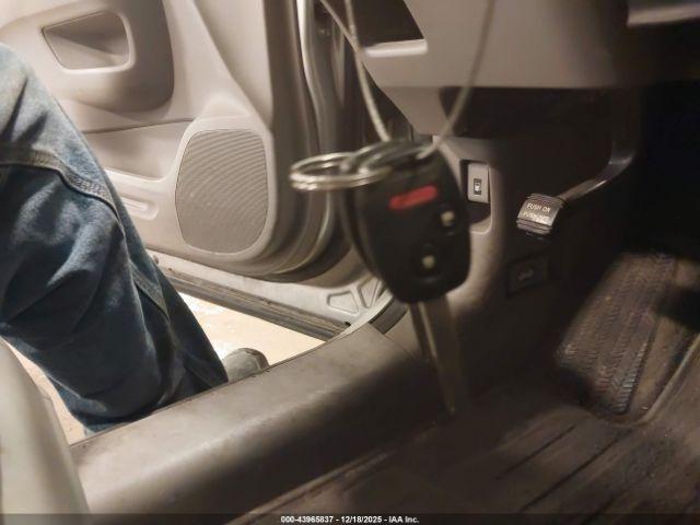 Honda CR-V Ex-l Image 10