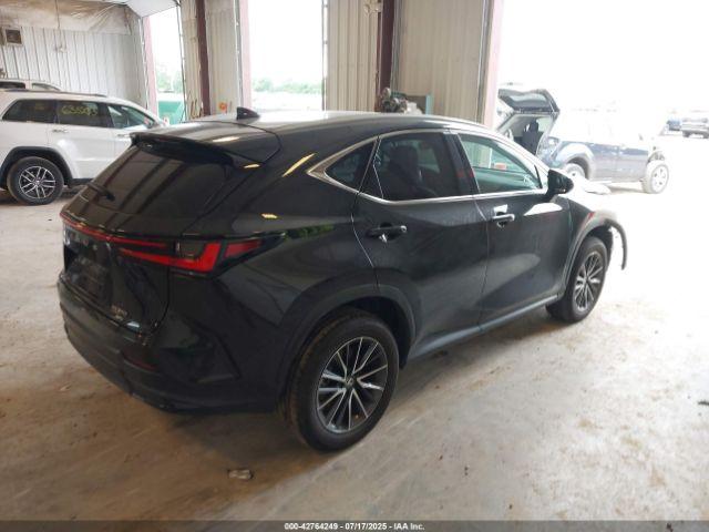 Lexus NX Image 16