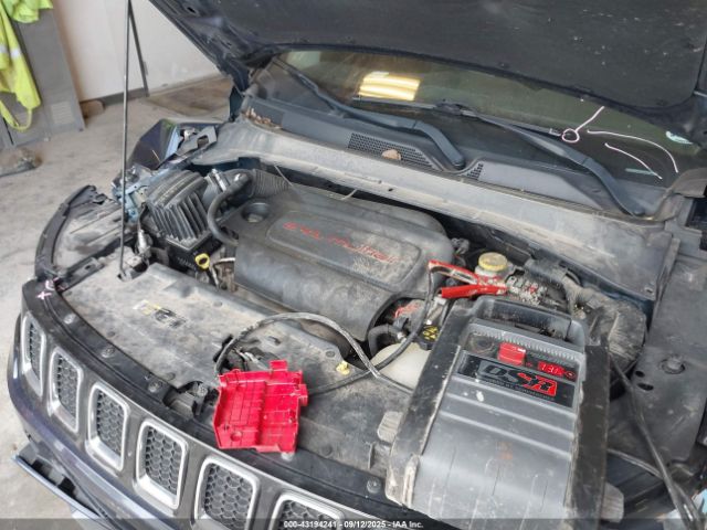 Jeep Compass Limited 4x4 Image 16