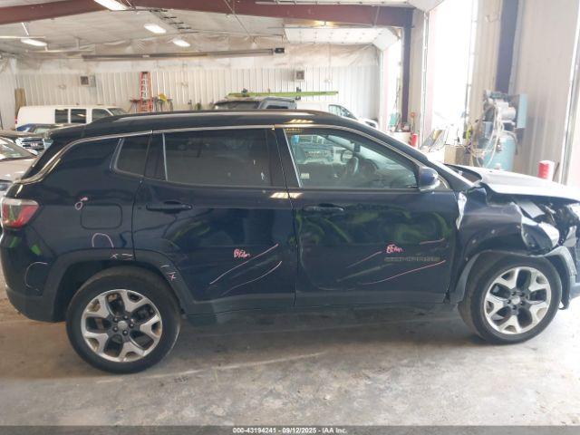 Jeep Compass Limited 4x4 Image 3