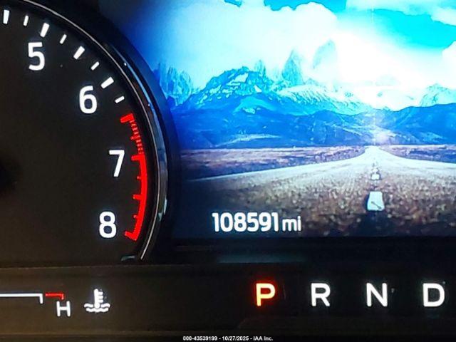 Ford Explorer Xlt Image 12