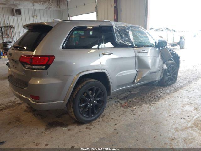 Jeep Grand Cherokee Laredo X 4x4 Image 10