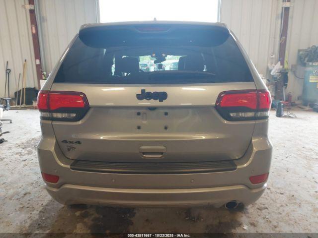 Jeep Grand Cherokee Laredo X 4x4 Image 16