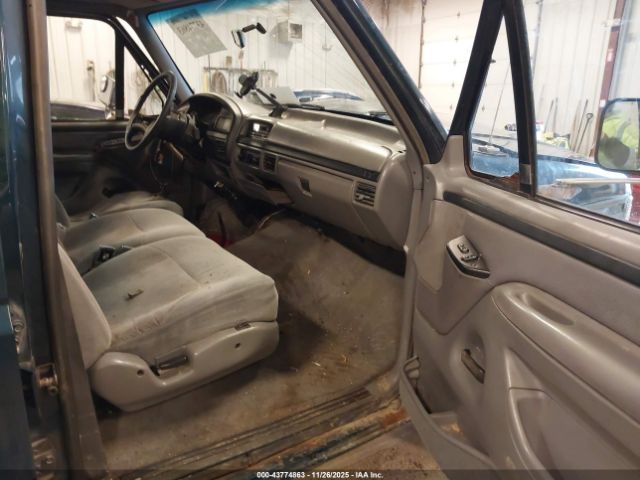 Ford F-250 Xl Image 8