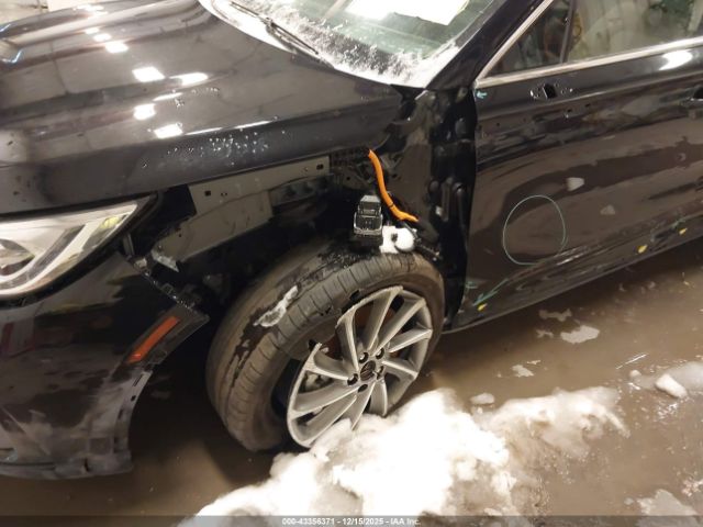 Lincoln Corsair Grand Touring Image 5