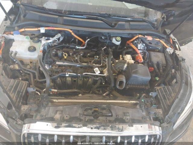 Lincoln Corsair Grand Touring Image 9