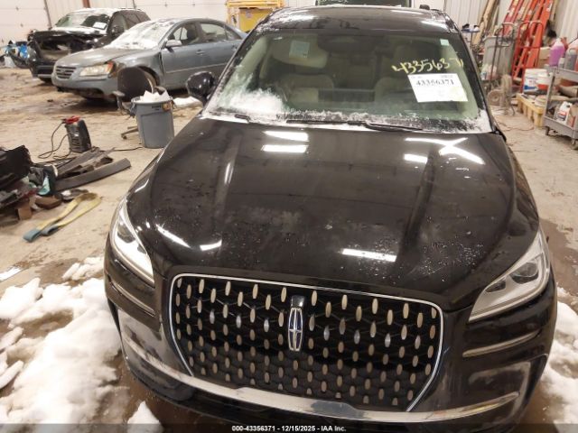 Lincoln Corsair Grand Touring Image 11