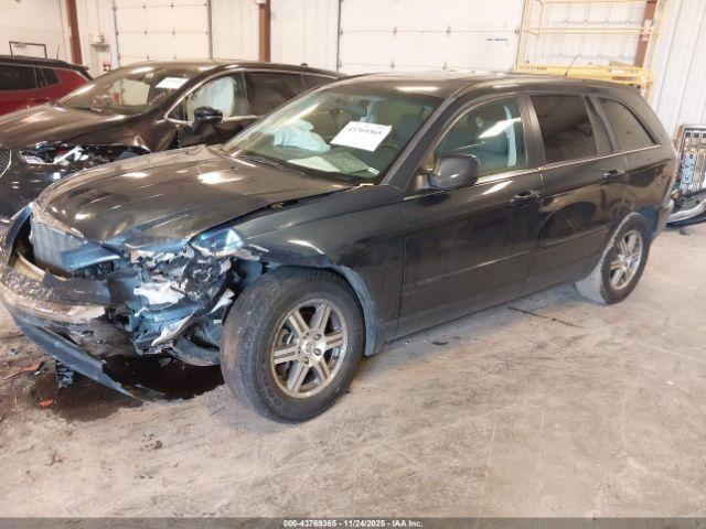 Chrysler Pacifica Touring Image 13