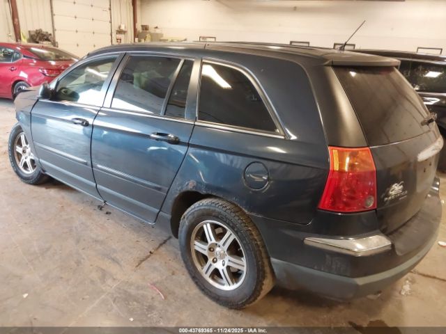 Chrysler Pacifica Touring Image 15