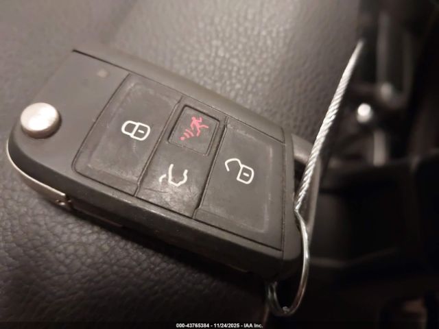 Volkswagen Golf Image 12