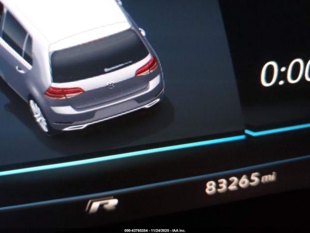 Volkswagen Golf Image 14