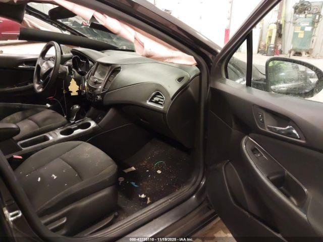 Chevrolet Cruze Lt Auto Image 2