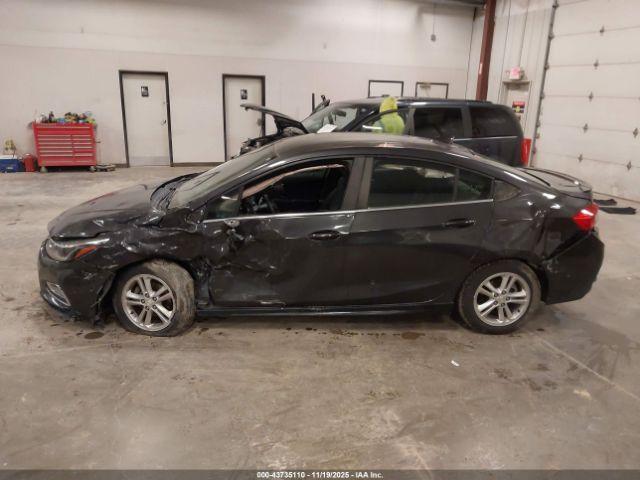 Chevrolet Cruze Lt Auto Image 14