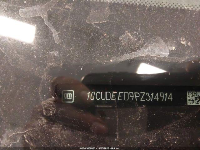 Chevrolet Silverado 1500 4wd  Short Bed Rst Image 10