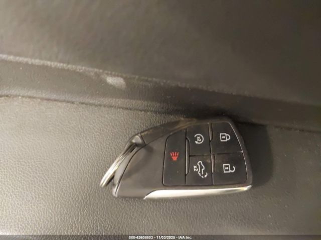 Chevrolet Silverado 1500 4wd  Short Bed Rst Image 12