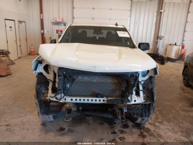 Chevrolet Silverado 1500 4wd  Short Bed Rst Image 7