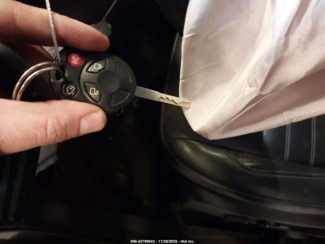 Ford Escape Sel Image 8